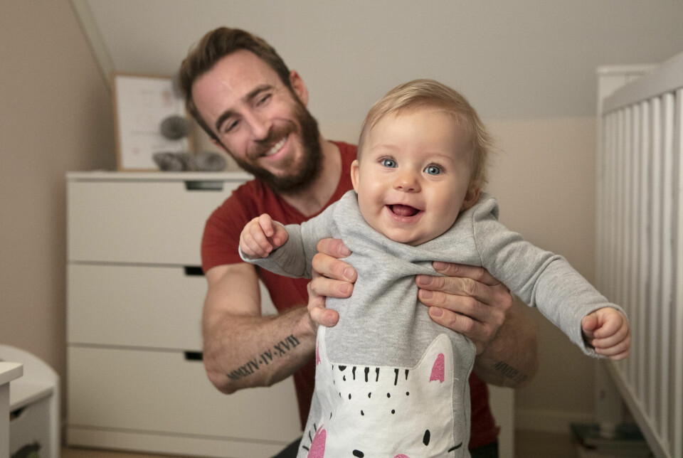 Att använda sig av dubbeldagar kan vara ett bra sätt att dela på ansvaret. Att använda sig av dubbeldagar kan vara ett bra sätt att dela på ansvaret.
