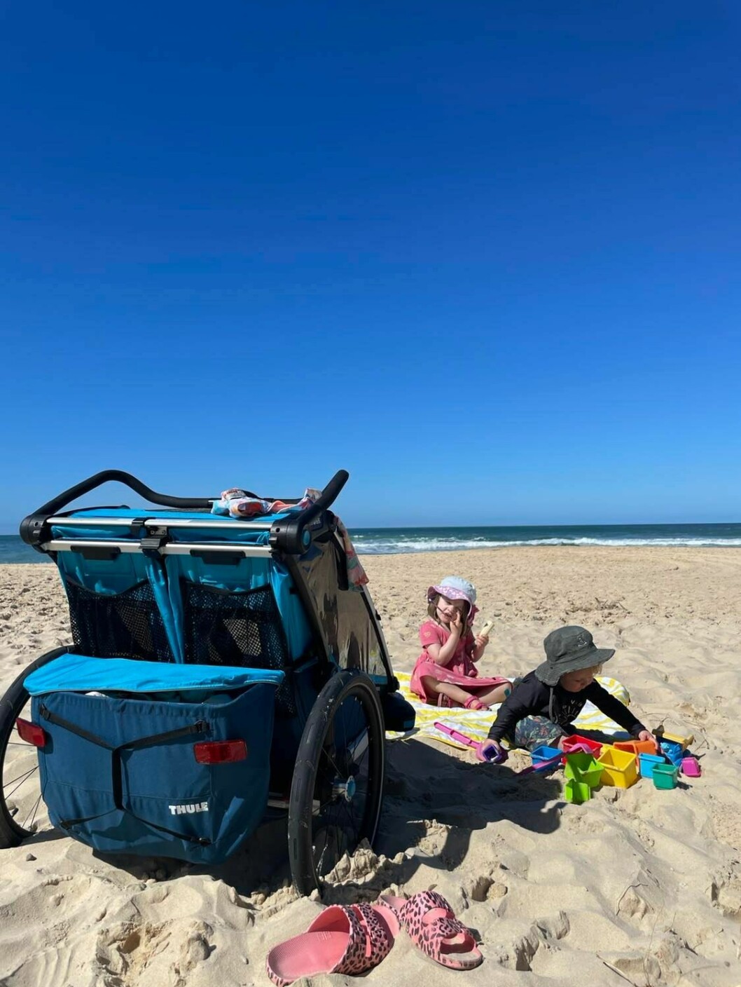 ” Varje dag då vi bara är tillsammans är det bästa!” säger Lilian. famijen på stranden
