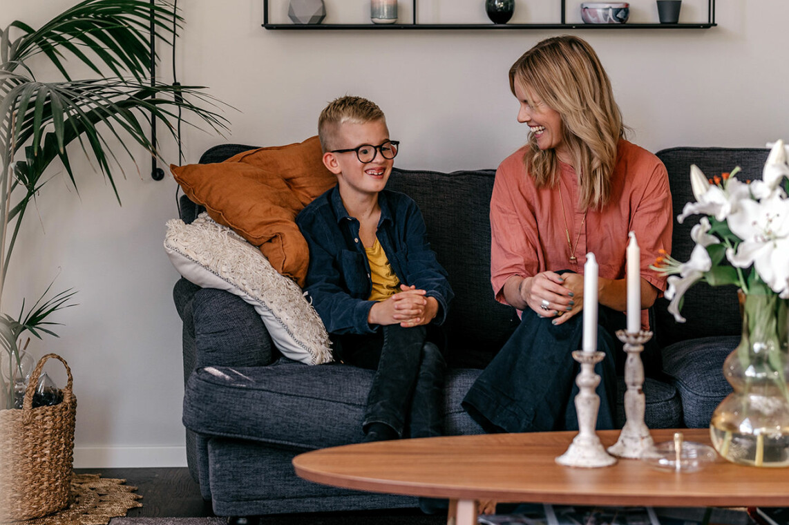 Linda och Morris jobbar i dag på att öka förståelsen i samhället för olikheter. När bilden togs var Morris 8 år, idag har han hunnit fylla 10. Linda och Morris jobbar i dag på att öka förståelsen i samhället för olikheter. När bilden togs var Morris 8 år, idag har han hunnit fylla 10.