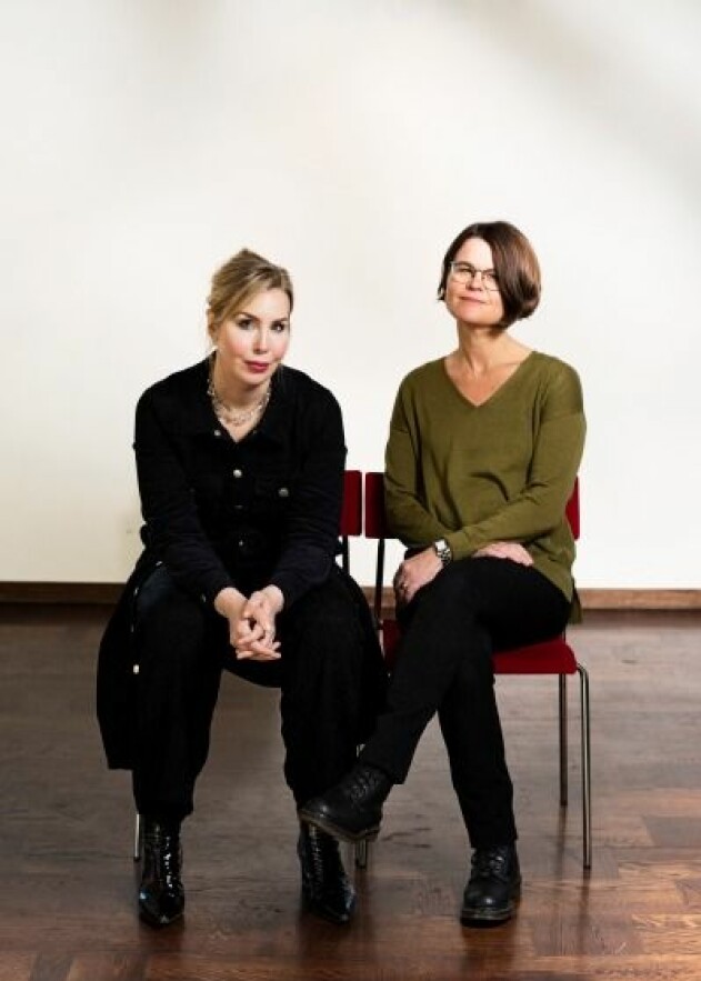 Författarna har själva erfarenhet av ätstörningar och vill bryta tystnaden runt nyblivna mammor med ätstörningar. Anna Ehn och Leone Milton