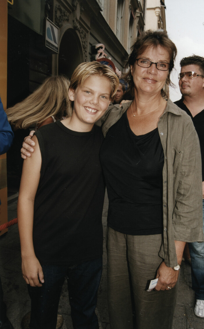 För Tim var det här början, under sin karriär som Avicii fick han minsann vänja sig vid mingel och fest. 2018 gick han bort och hela världen sörjer den begåvade artisten. Anki Liden och Tim