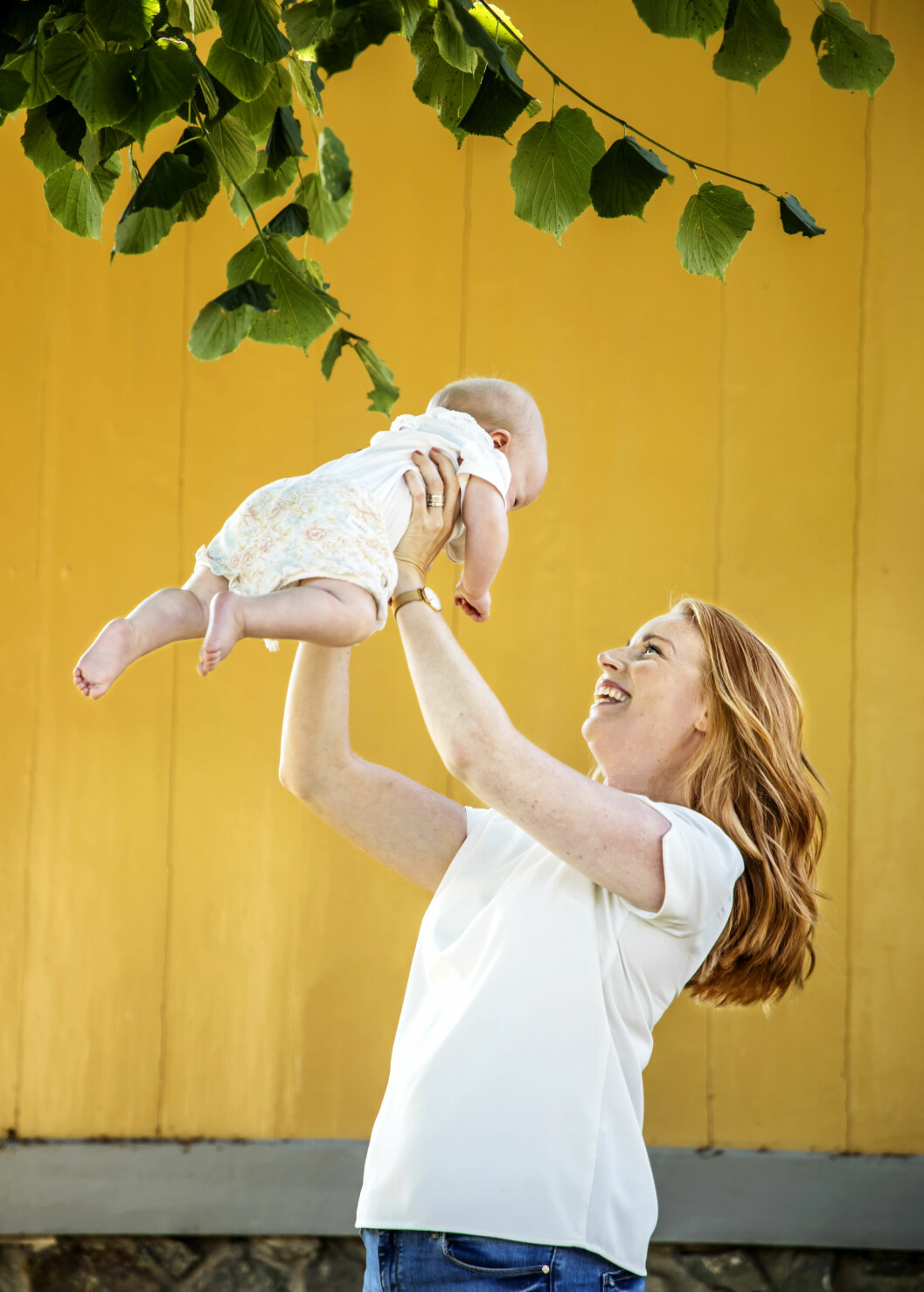 I december 2020 fyller Saga 1 år. Foto: TT Annie Lööf, partiledare för Centerpartiet, med dottern Saga som föddes för tidigt.