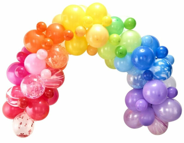 Ballongbåge med regnbågsfärger.