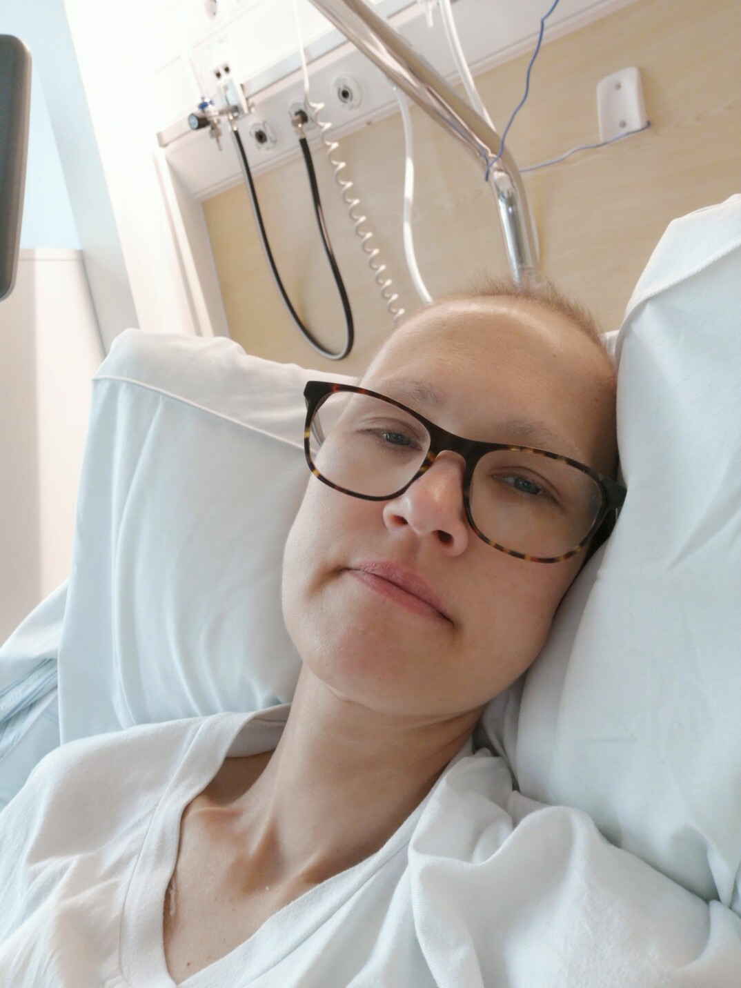Ebba opererades i början av oktober. Den här bilden togs två dagar efteråt.
