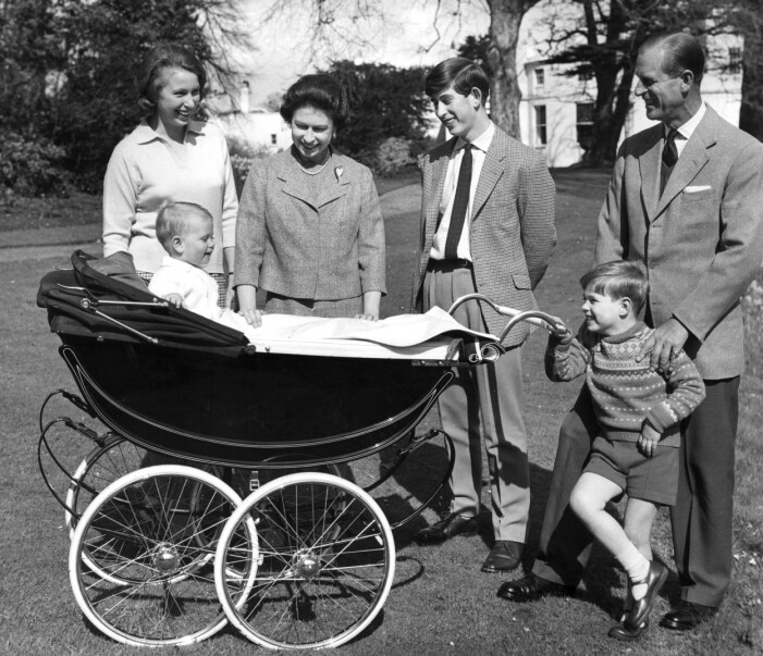 År 1965. Engelska kungafamiljen