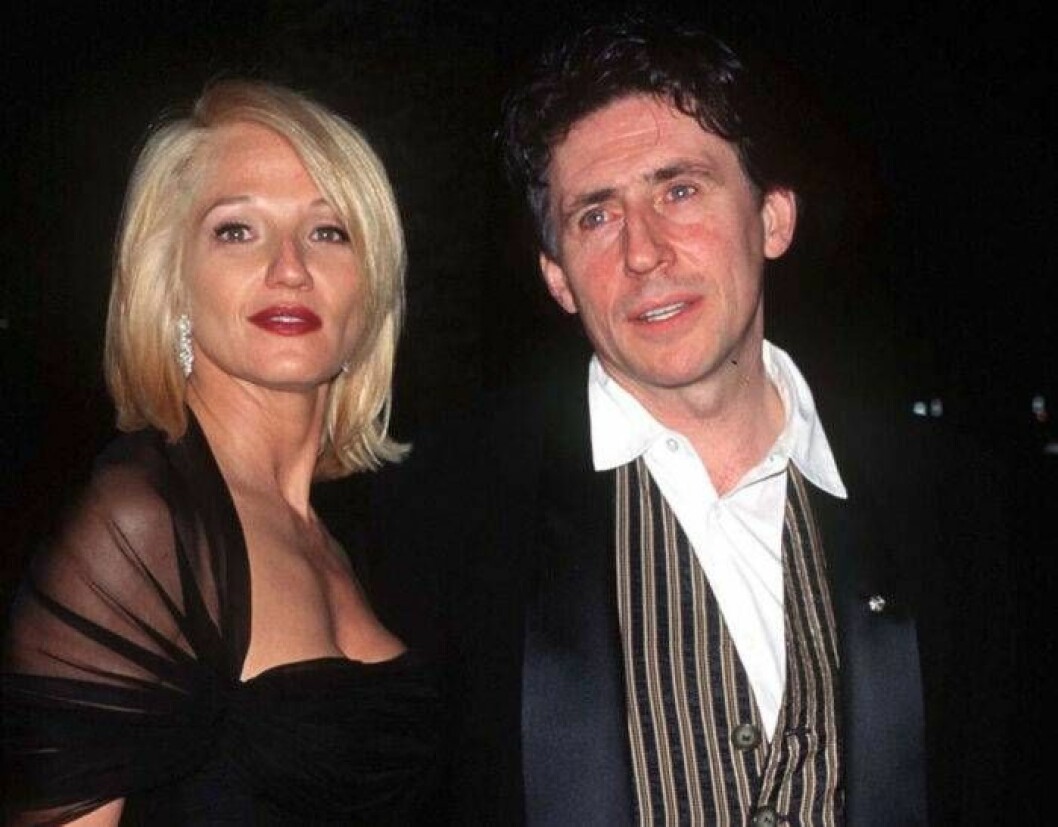 Ellen Barkin och Gabriel Byrne. Ellen Barkin och Gabriel Byrne.