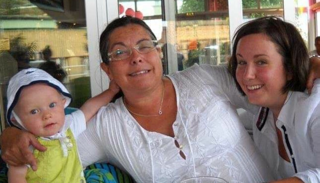 På bvc tittade personalen alltid på Maria, trots att Edith var lika mycket hans mamma. Ludvig, Edith och Maria Escobar