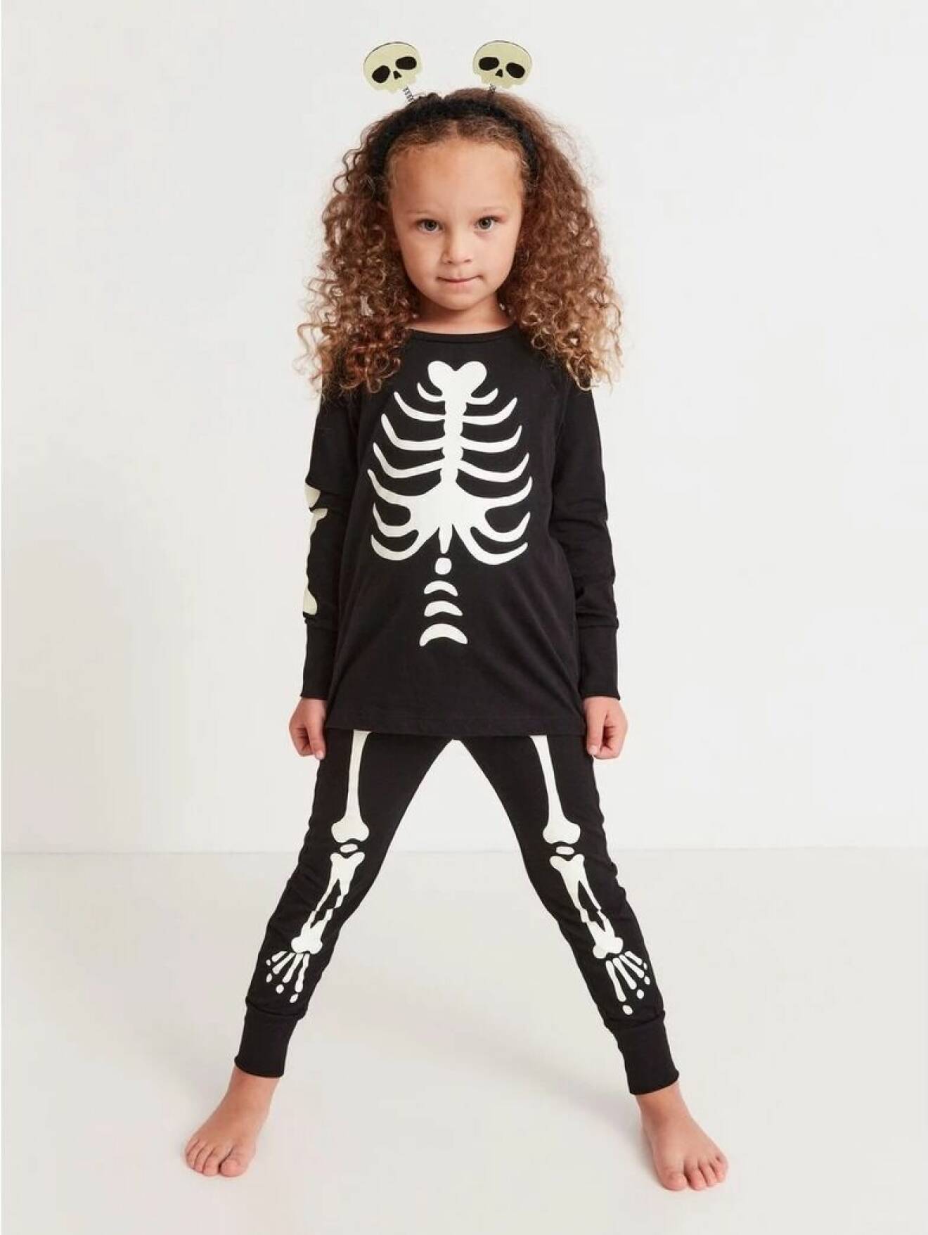 pyjamas med skelett