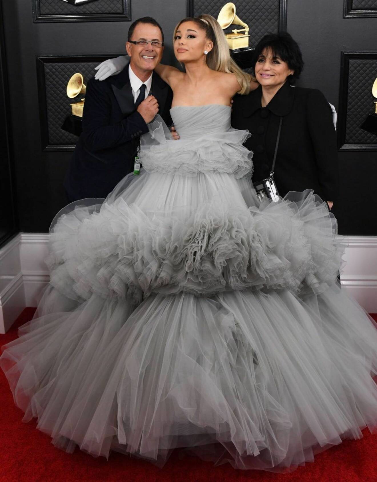 Ariana Grande med pappa Edward Butera och mamma Joan Grande