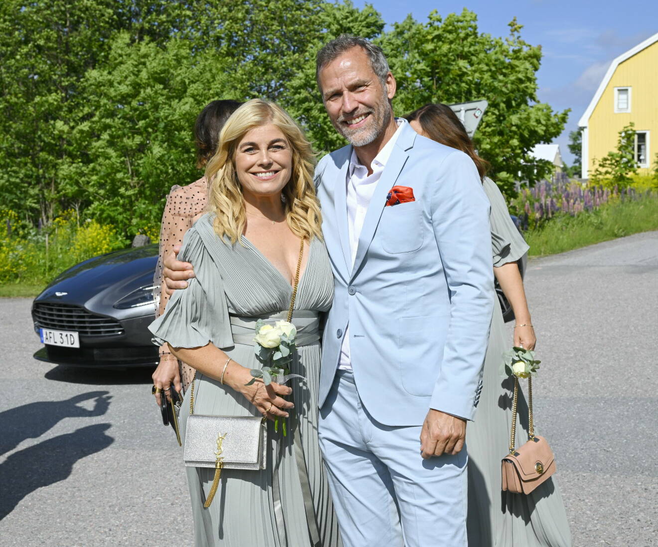 Sommaren 2022 gifte sig Pernillas bästa vän och före detta svägerska Jessica Wahlgren med Magnus Norman. Då var Pernilla och kärleken Christian givetvis på plats.