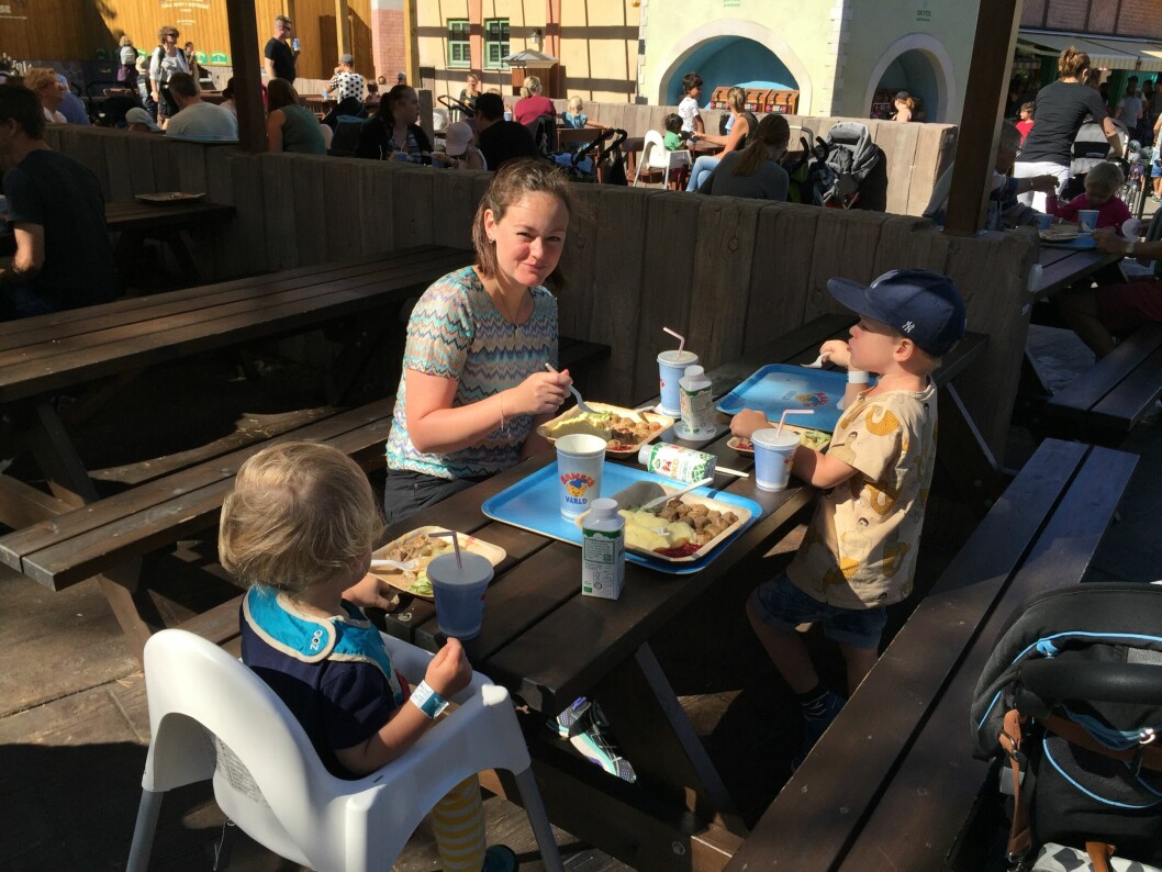 Tacksamheten för vardagen med barnen är något Petra återkommer till när hon pratar om att välja hoppet. Foto: Privat Petra, Noel och Vilgot