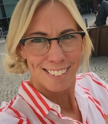 Julia Backlund är barndietist.
