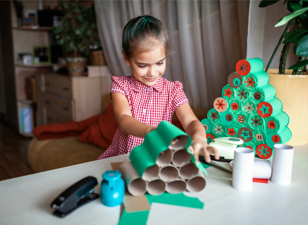 Bygg en julgran av toappappersrullar