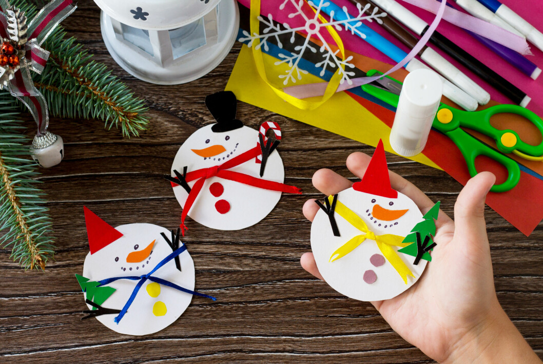Julgranskulor av papper