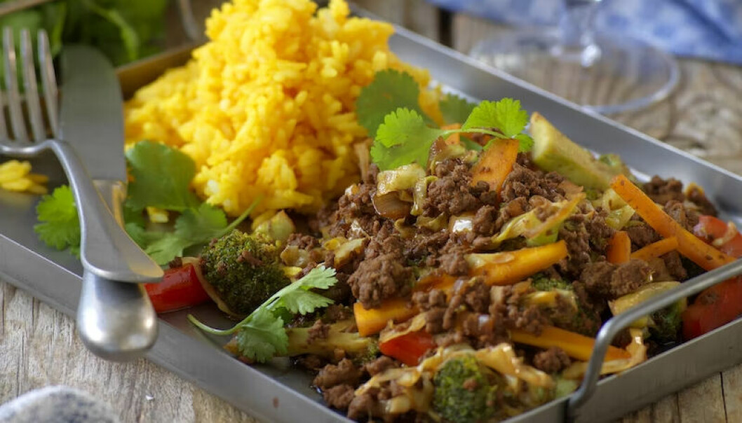 Köttfärswok och jasminris