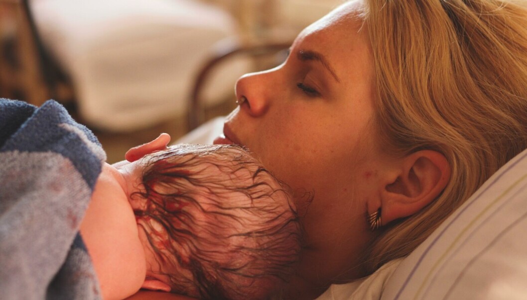 Maxine Nordlindh och nyfödda dottern Nemi