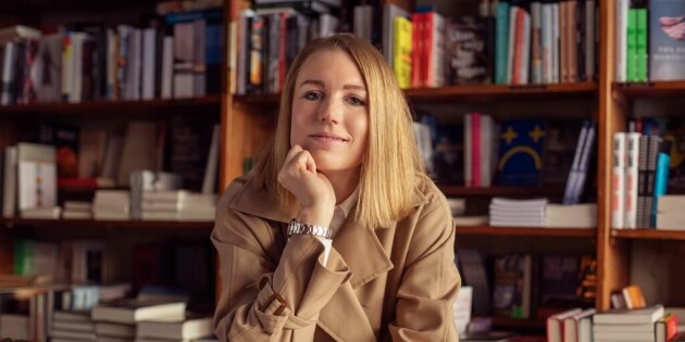 Nina Åkestam Wikner har bland annat skrivit om jämställdhet på arbetsmarknaden och i hemmet i boken <span class=" italic" data-lab-italic_desktop="italic">Feministfällan</span>. Pressbild: Sofia Runarsdotter Nina Åkestam Wikner har bland annat skrivit om jämställdhet på arbetsmarknaden och i hemmet i boken <span class=" italic" data-lab-italic_desktop="italic">Feministfällan</span>. Pressbild: Sofia Runarsdotter