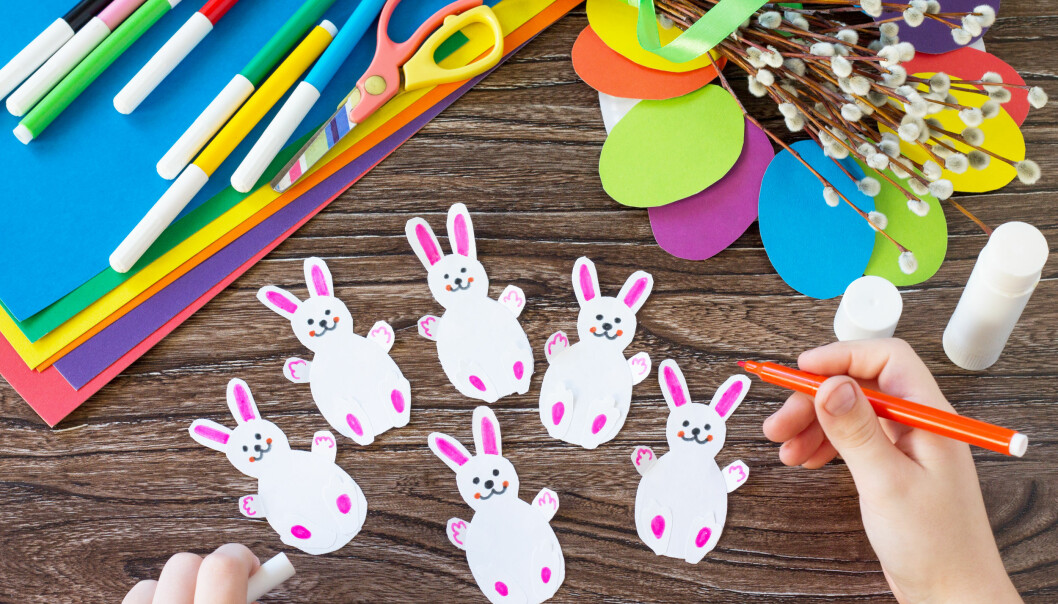 Foto: Shutterstock påskpyssel små barn harar