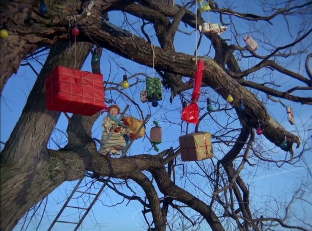 Pippi i trädet med alla julklappar