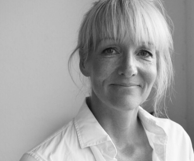 Många känner prestationskrav kring sin anknytning, men lyssna på dig själv och utforska känslorna i din takt, säger Renée Grundström. Foto:<em> <a target="_blank" href="https://www.grundstrom.net/Om">Grundström.net</a></em> Renée Grundström psykoterapeut