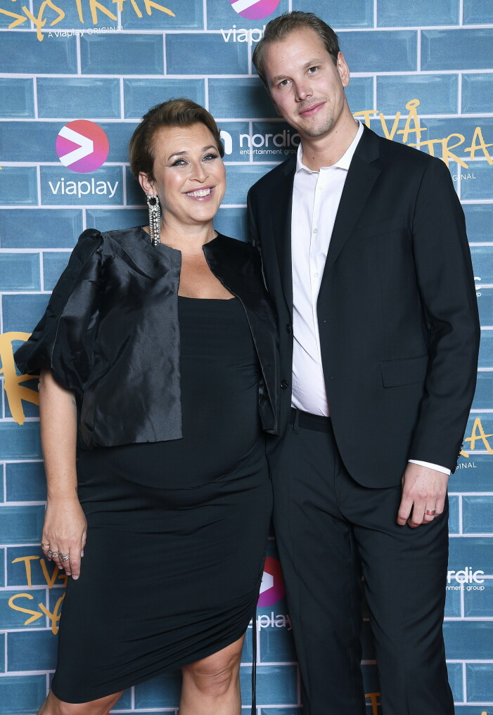 Hannah Widell och Philip Lindh träffades ute på krogen 2019. Hannah Widell och Philip Lindh träffades ute på krogen 2019.
