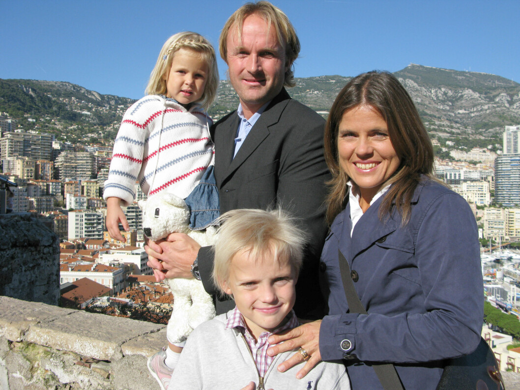 Familjen Wiberg/Bjerke i hemstaden Monte Carlo år 2011. I dag är barnen 20 respektive 15 år.