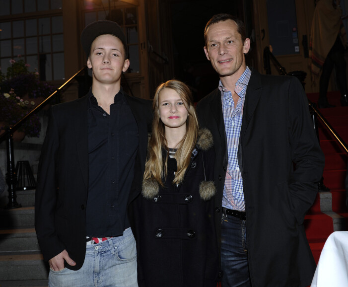 Måns Herngren med Noa och Saga på Lena PH-premiären av Min <em>Drömshow - 25 år som artist </em>på cirkus 2011.