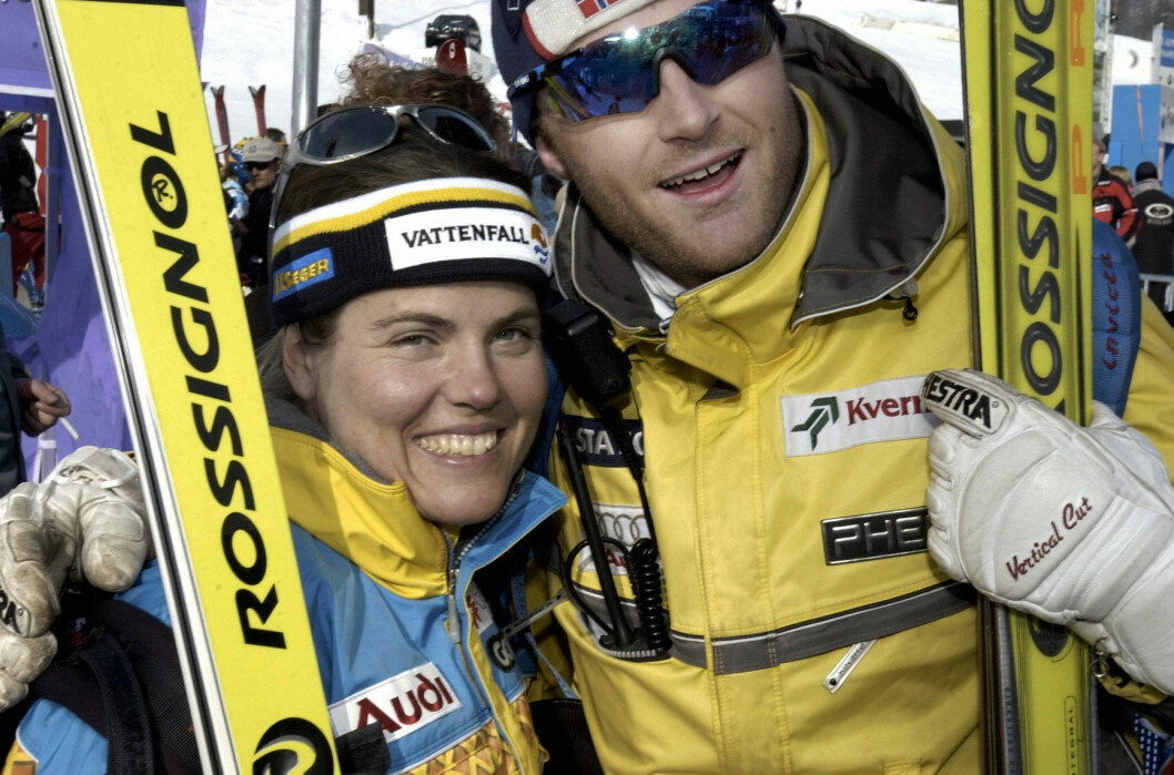 Pernilla Wiberg blev blixtförälskad i maken tillika alpina skidtränaren Bødvar Bjerke, när han skulle träna tillsammans med det svenska skidlandslaget i Kanada år 1995.
