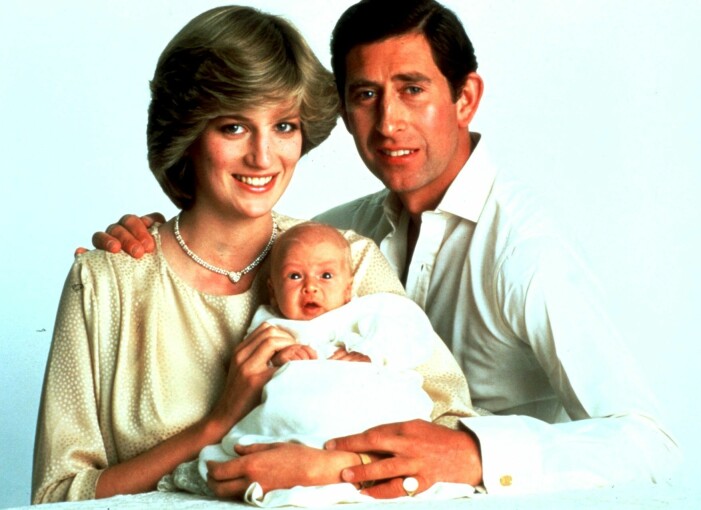 diana och charles med nyfödda sonen