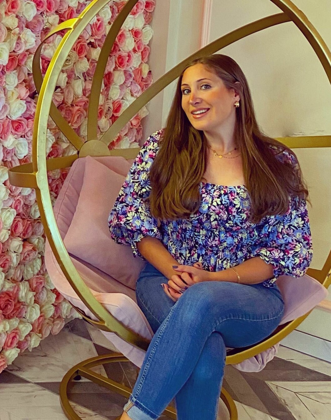 ”Ge aldrig upp”, Sibel Senol vill säga till andra som går igenom illamåendet att man kan hitta stöd och hjälp i grupper. Foto: Privat Sibel Senol