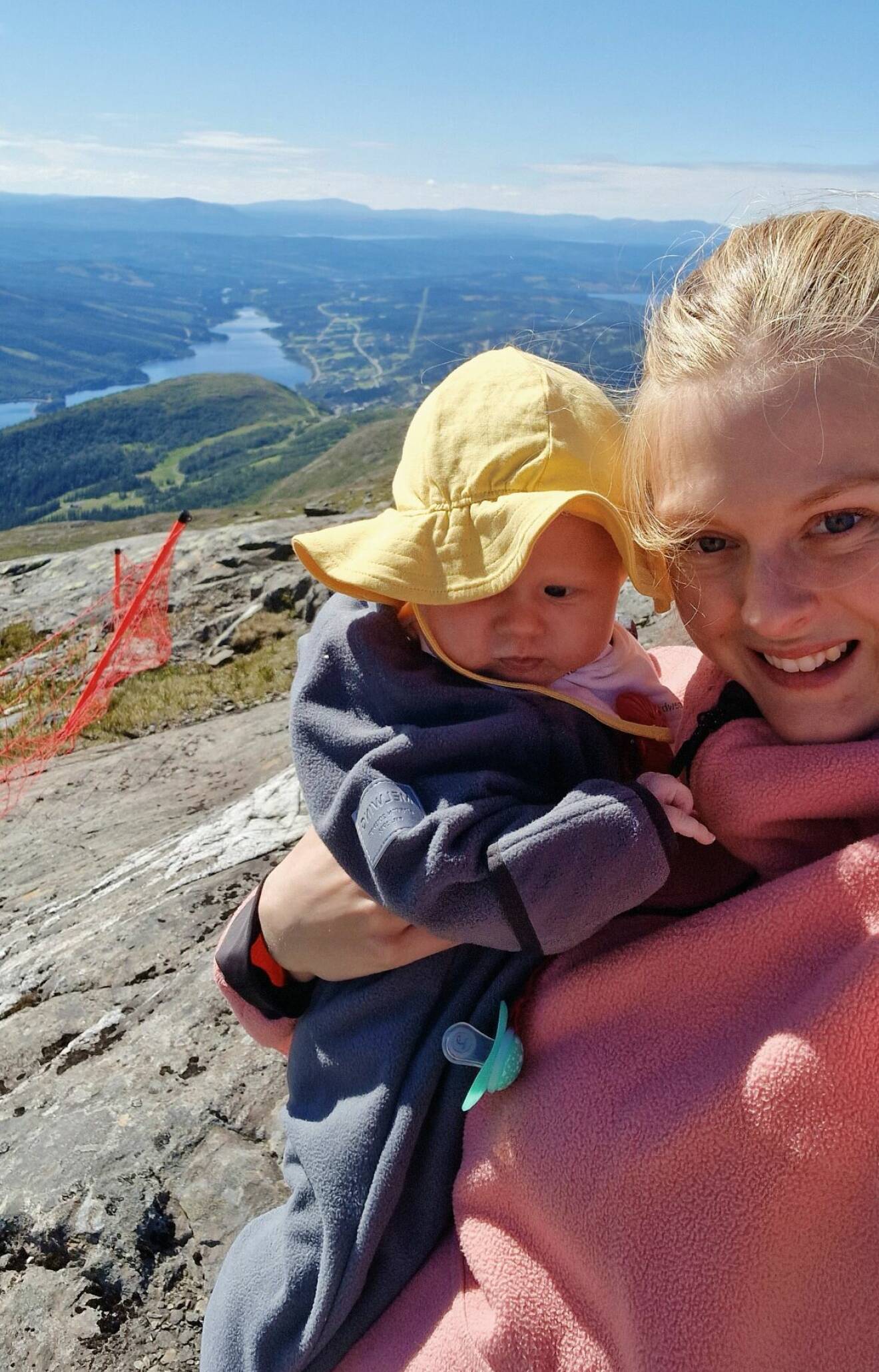 Sofia Lindhe och dottern Liv i Åre