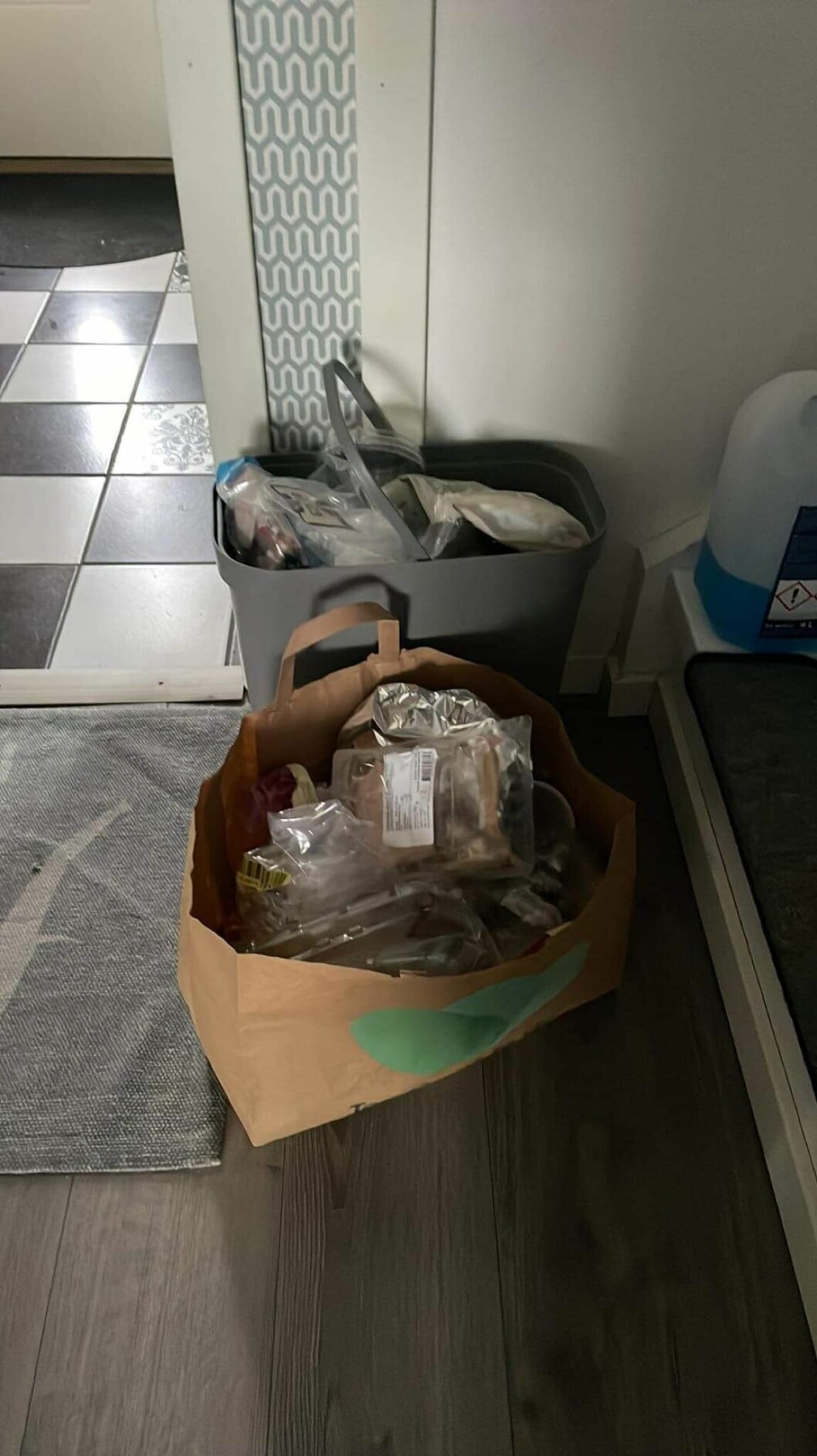 Här fylls det på... Synnöve sopor