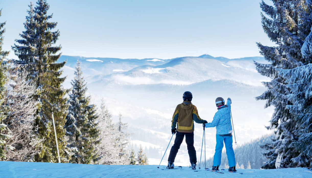 Barn som åker skidor på sportlovet