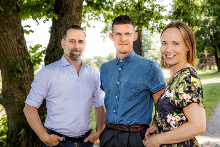 Psykolog Fredric Bohm, sexolog Kalle Norwald och psykoterapeut Maria Farm är årets expertpanel. Foto: Janne Danielsson/SVT panelen i gift vid första ögonkastet