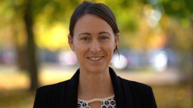Terese Glatz forskar om hur föräldrar konstruerar sitt föräldraskap på nätet och sociala medier. Foto: Örebro universitet Terese Glatz, docent i psykologi vid Örebro universitet