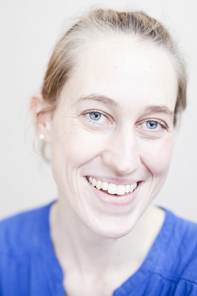 Ulrika Casselbrant är undersköterska inom neonatalvården, bärabarncoach, babypottning- och potträningscoach inom baby och barn samt föreläsare och författare. Just nu håller hon på att skriva en bok om bärande av barn, i sjal eller famnen. <span class=" italic" data-lab-italic_desktop="italic">Foto: Marcus Lundstedt</span> Ulrika Casselbrant